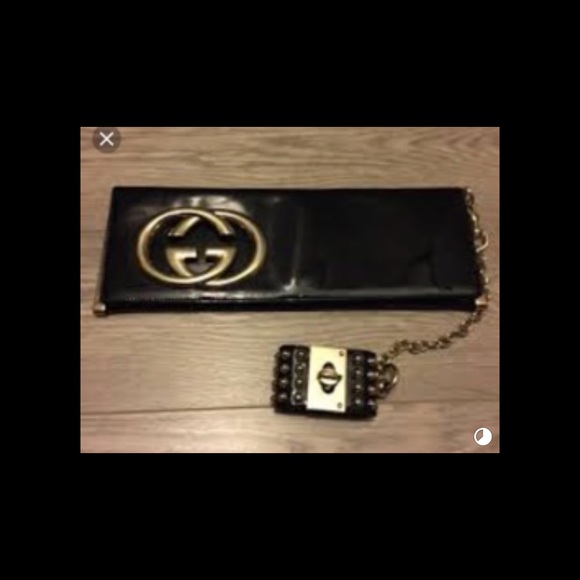 Gucci purse! I’m looking for this bag to purchase - Picture 1 of 6